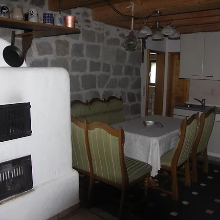 Nyaraló Gemuetliches In Haberbuehl Mit Grosser Terrasse